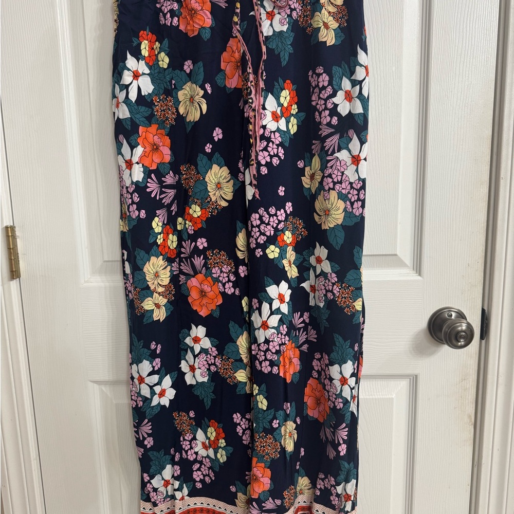 Size small - Picture 3 of 4